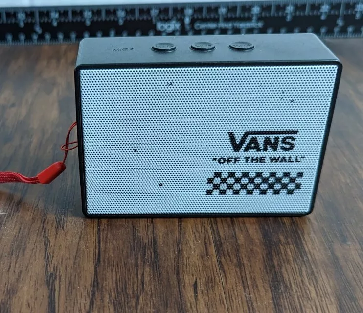 Vans off the wall 2025 wireless speaker