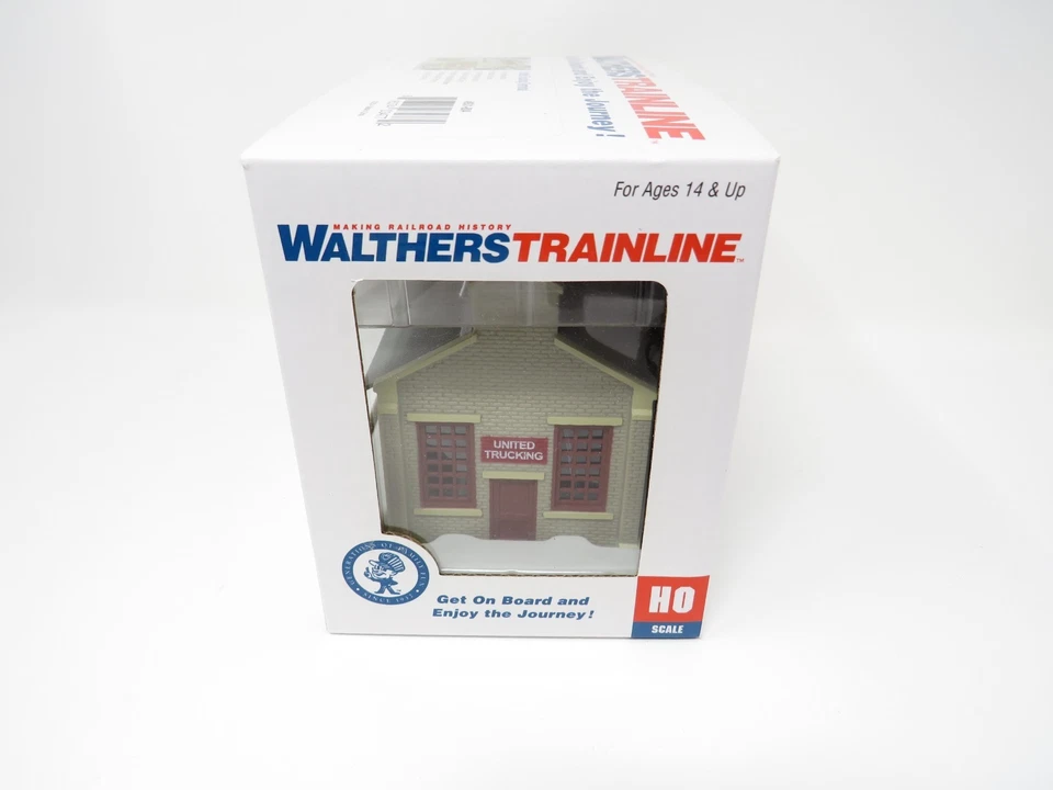 Walthers Trainline HO 804 United Trucking Freight Terminal Warehouse Building - Image 3 of 4