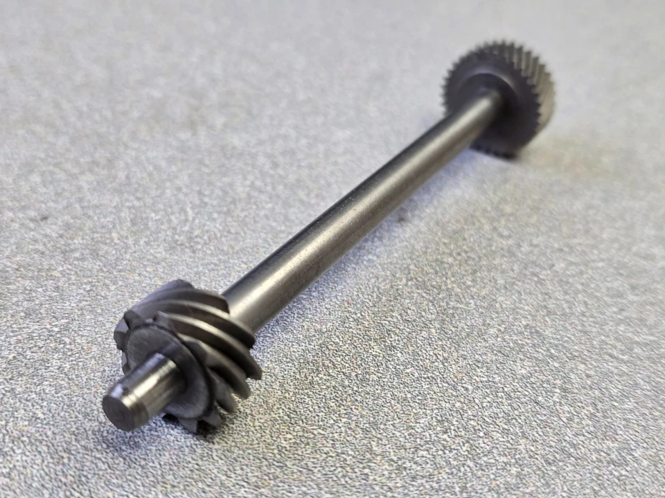EXCELLENT ORIGINAL PORSCHE 911 915 TRANSMISSION MECHANICAL SPEEDO DRIVE SHAFT - Image 3 of 4