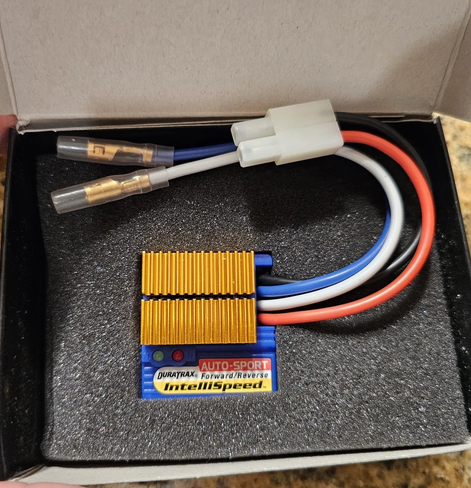 Duratrax IntelliSpeed DTXM1059 Auto Sport Forward /Reverse ESC With ABS Brake - Image 2 of 4