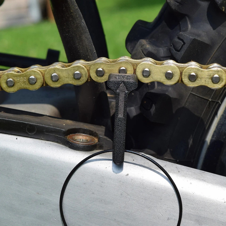 Triumph TF 250 + TF 450 Dirt Bike Cadena Slack Tensor Setter Herramienta de Medición Foto 4 de 4