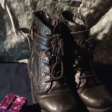 PLACE Girls Black Quilted Combat Boots Size 2
