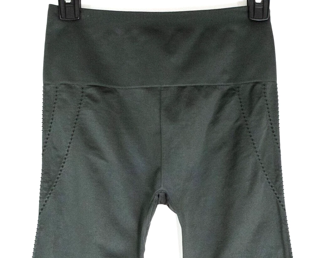 fabletics athletic workout leggings