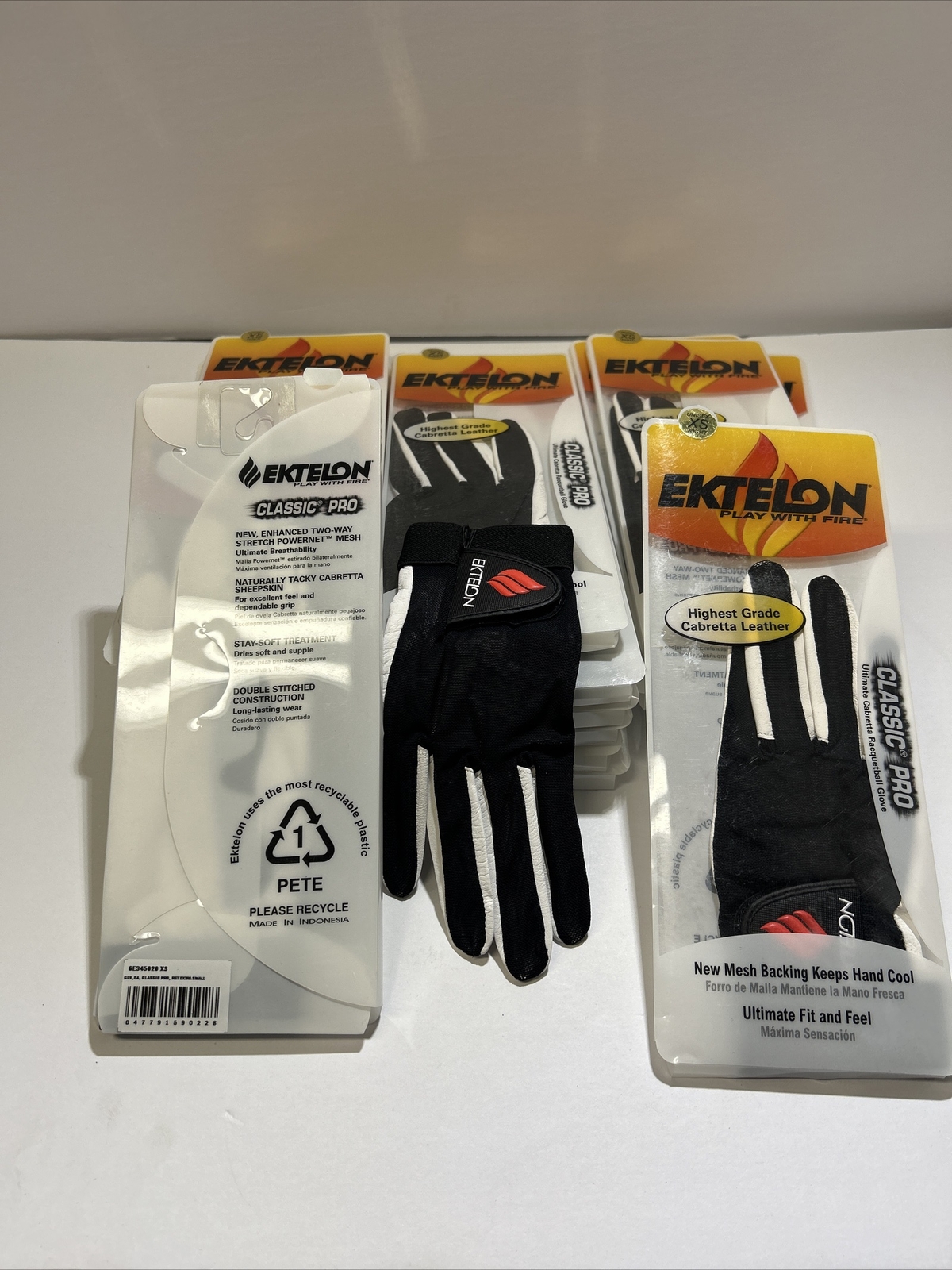 Ektelon classic Pro Racquetball Glove, Unisex XS Right Hand Or 4 For