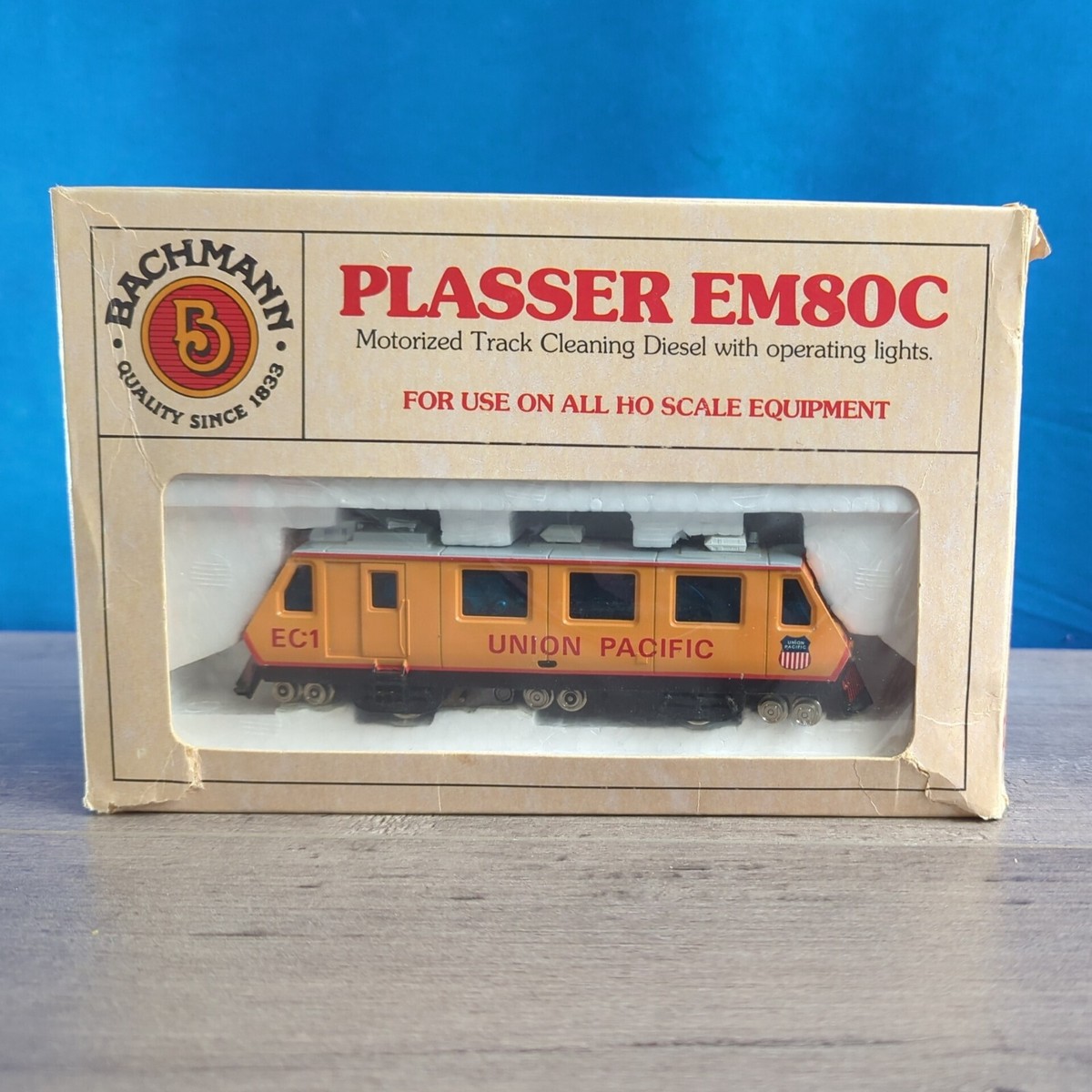 VINTAGE 1980s Bachmann Plasser EM80C Cleaning Diesel HO Scale