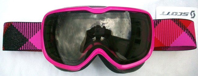 neon pink ski goggles
