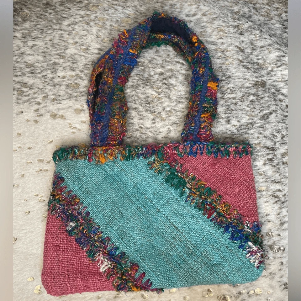 Cartera multicolor con flecos boho mezcla de cáñamo/seda Foto 3 de 4