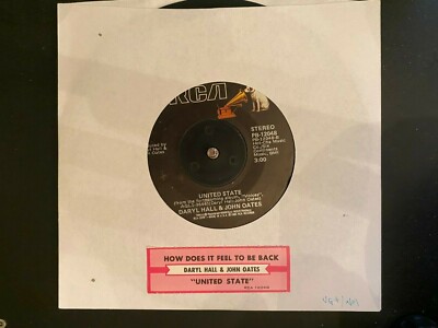 Hall & Oates - HOW DOES IT FEEL/UNITED STATE 45 Vinyl VG+/NM
