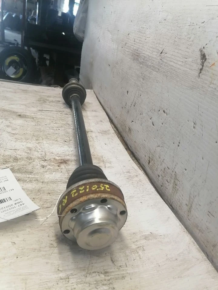 Eje trasero derecho pasajero AWD compatible con 18-23 TIGUAN 1609460 Foto 2 de 4