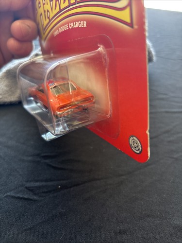 Johnny Lightning Hollywood on Wheels The Dukes Of Hazzard 1969 Dodge Charger - Picture 11 of 15