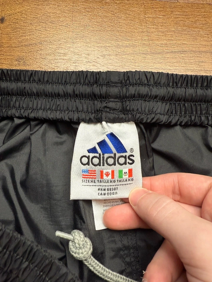 Pantalones deportivos de colección años 90 Adidas para hombre negros sin forro a rayas talla XL - 32X32 Foto 4 de 4