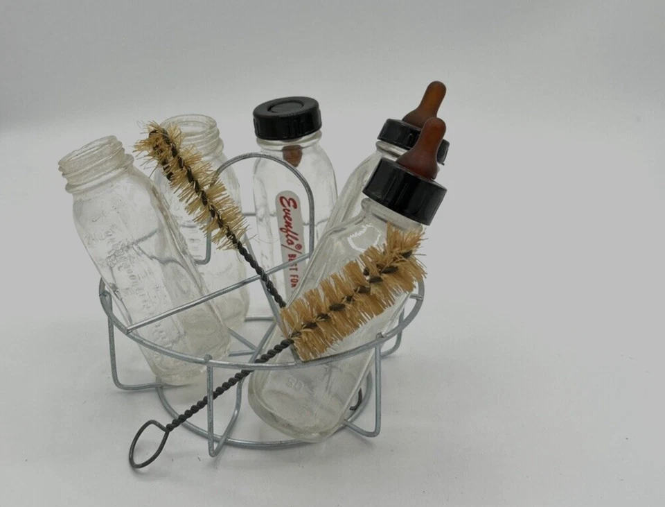 Botellas de muñeca vintage. Evenflo 3 con pezones y botella Sun Babe con cesta y cepillos. Foto 2 de 4