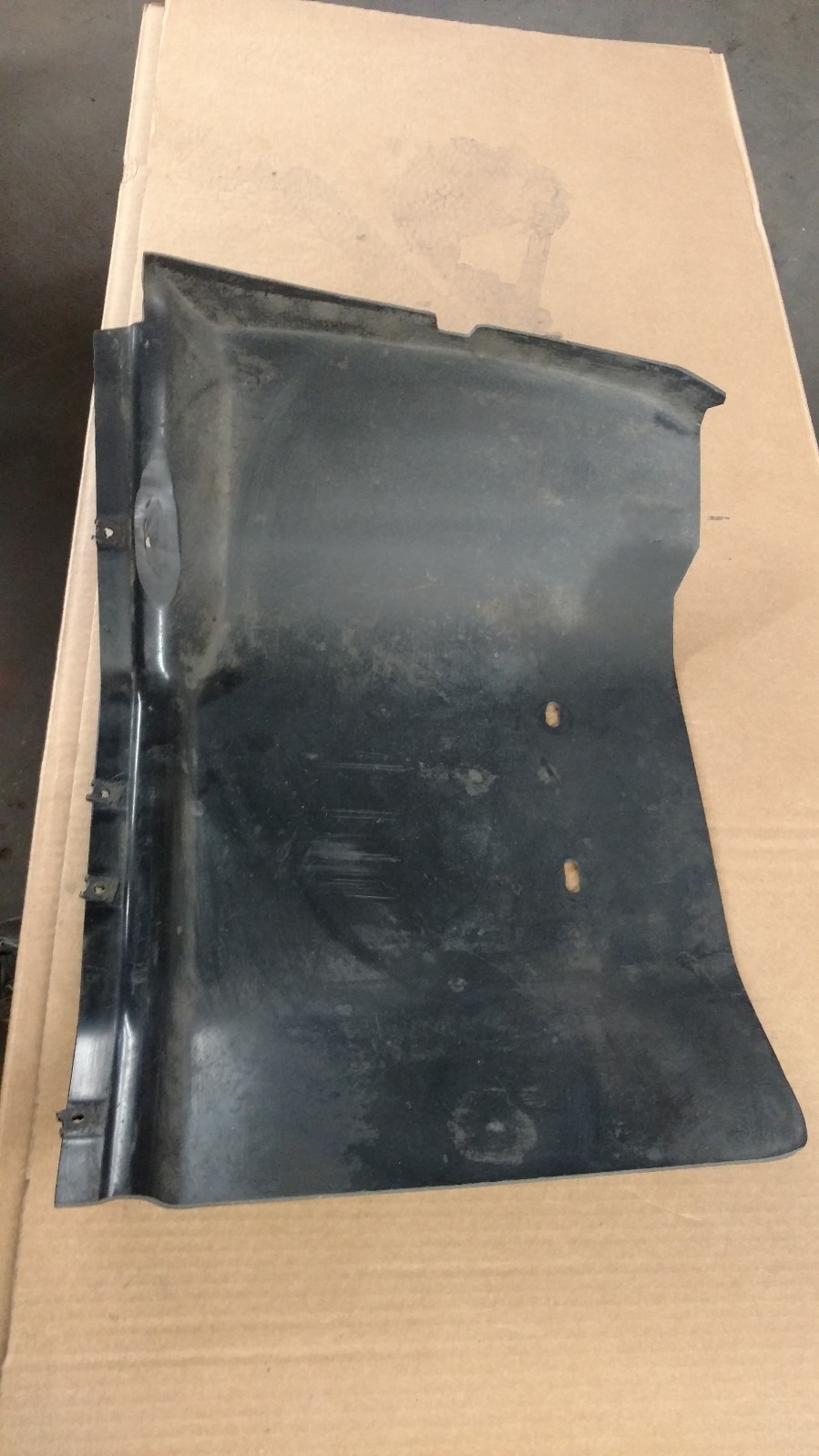 LAMBORGHINI MURCIELAGO FRONT LEFT WHEEL HOUSING LINER OEM 410821171