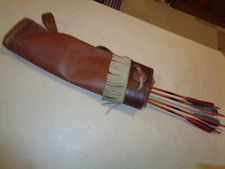 Vintage Unknown leather ARROW QUIVER with 4 wood  BROAD TIP ARROWS