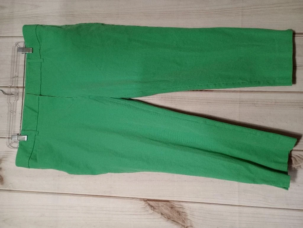 New York & Co. Pants Ladies 14 Green Straight Leg Capri #Vacation #Colorful
Opens in a new window or