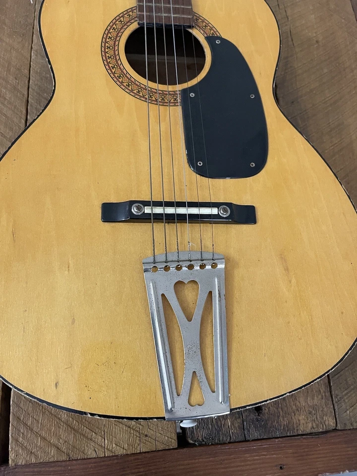 Vintage Korean Lindell Acoustic 6 String Parlor Guitar Natural CLEAN 1970s 60s - Image 2 of 4