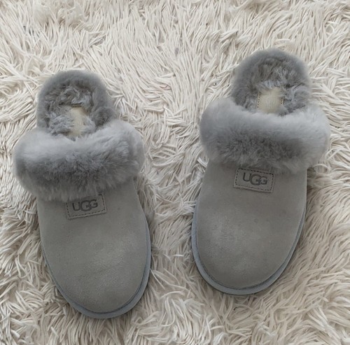 Nuevo UGG Zapatilla de gamuza de oveja genuina en gris claro funciona grande Talla 6 - Imagen 6 de 9