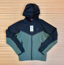 Nike Tech Woven Windrunner Jacket Black Vintage Green Mens Size Medium RRP £110