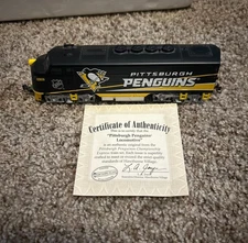 Pittsburgh Penguins Hawthorne Village Yellow F-3 A UNIT w/ COA, NO BOX
