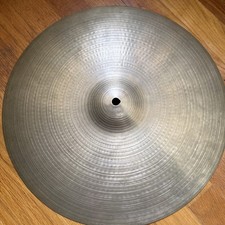1970s Zildjian Hollow logo 16" Medium thin Crash Cymbal. 1076g minor keyholing