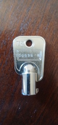 Redbox TC0035-B  T12 Main Kiosk Key