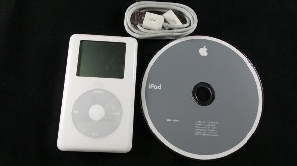 Vintage Apple iPod A1059 20 GB - 4th Generation - White