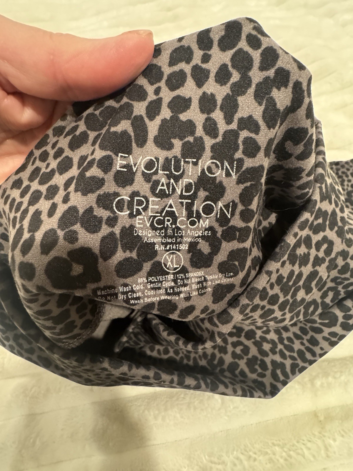 Evolution and Creation Brown Leopard Print Yoga A… - image 5