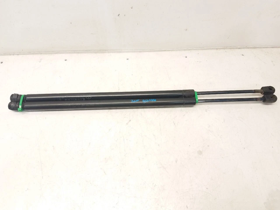 2007 Dodge Durango Rear Hatch Struts *PAIR* - Изображение 3 из 3
