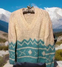 True Vintage Made In Italy Fuzzy Mohair Wool Blend Sweater V-Neck Knit Pullover