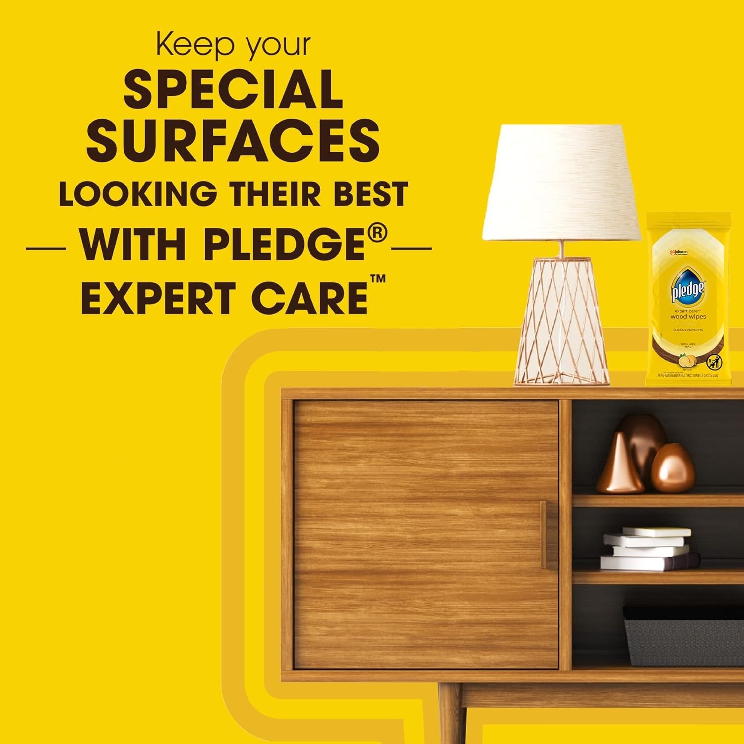 Pledge Expert Care Wood Wipes, Shines and Protects, Removes Fingerprints, Lemon