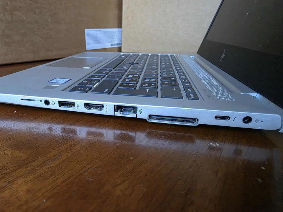 HP EliteBook 830 G6 · i5-8365U · 8GB · 256GB, foto 2 di 5
