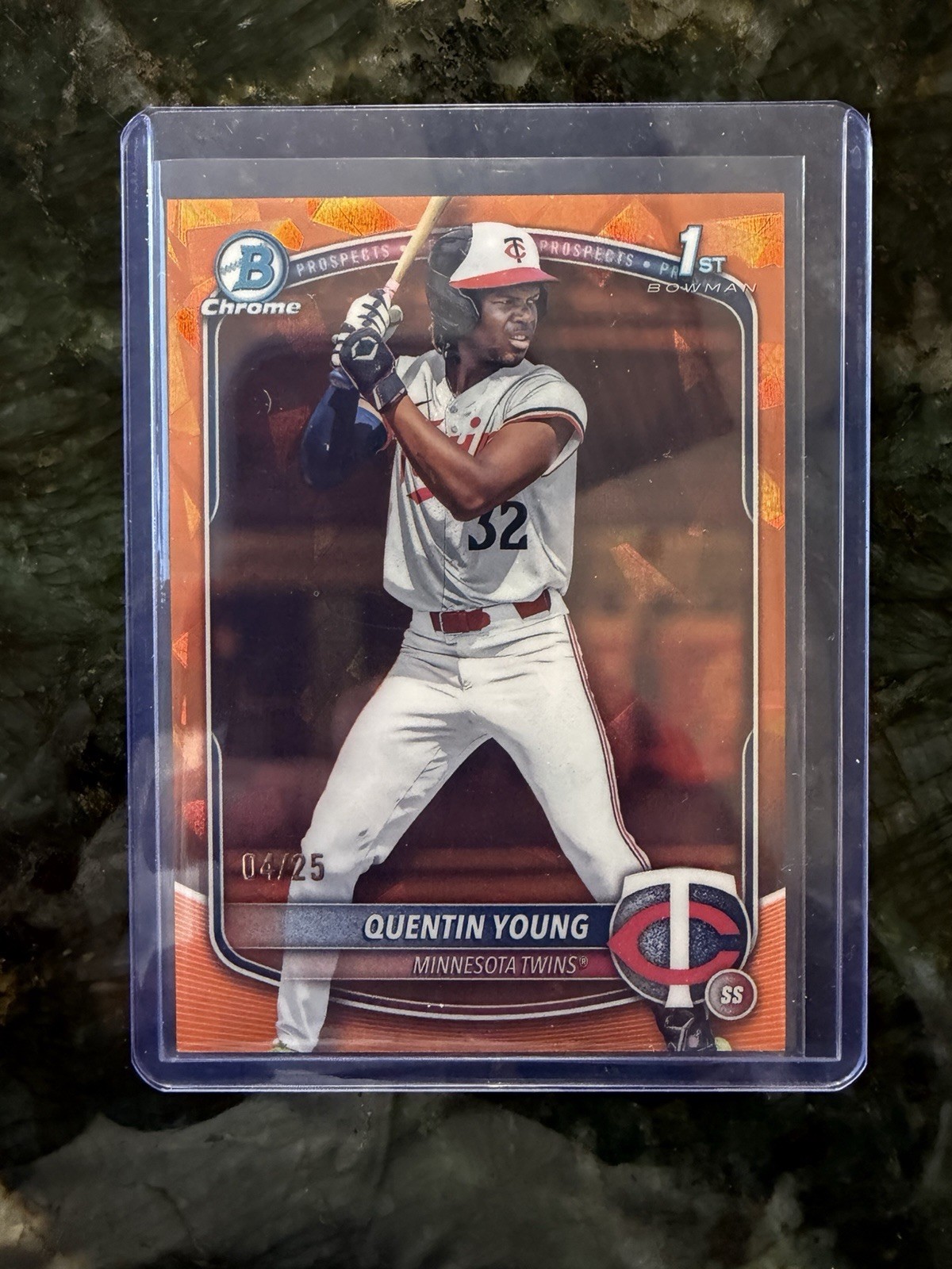 2025 Bowman Draft Chrome Sapphire Quentin Young 1st Orange Refractor #4/25 Twins