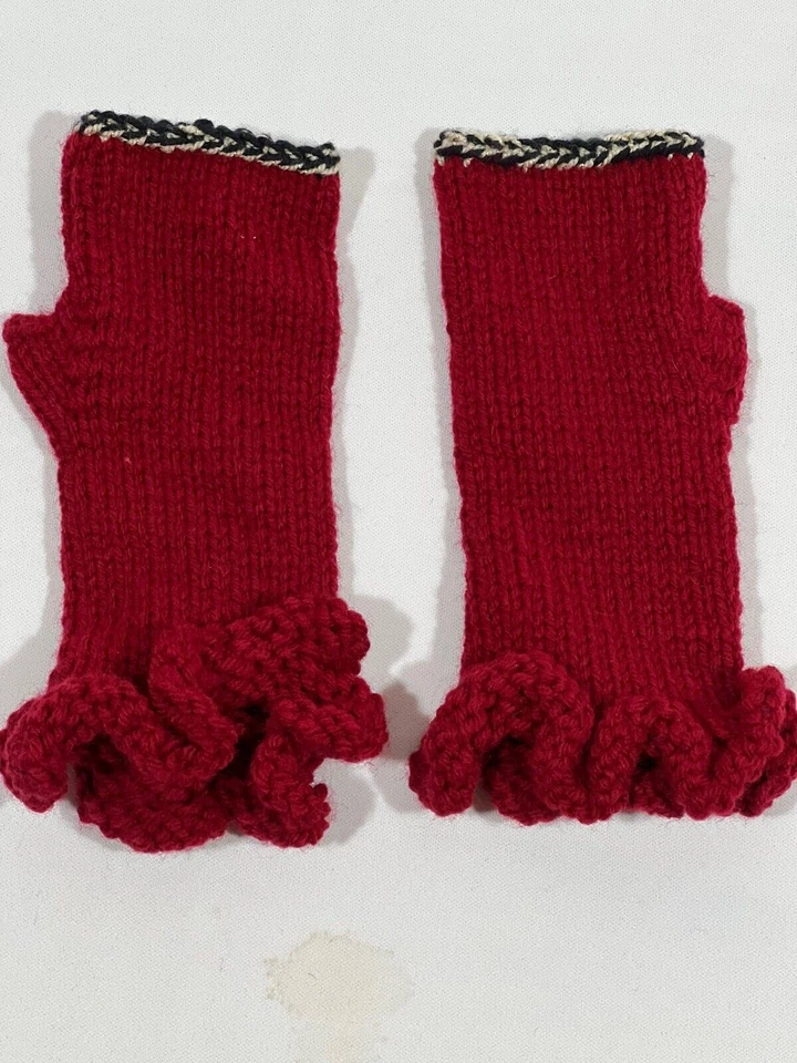 Guantes artesanales vintage para mujer rojos medianos sin dedos tejidos de lana bordados Foto 4 de 4