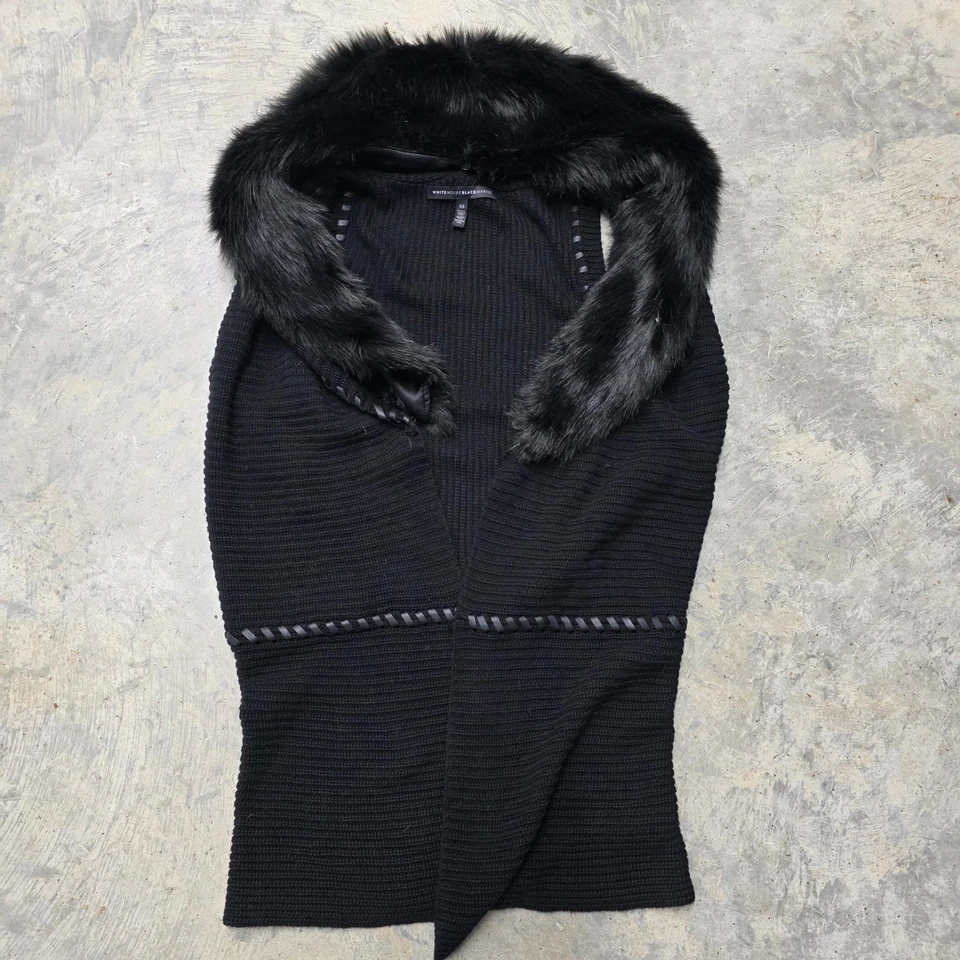 Chaleco tejido negro Casa Blanca Mercado Negro ribete de piel sintética frente abierto XS Foto 2 de 4