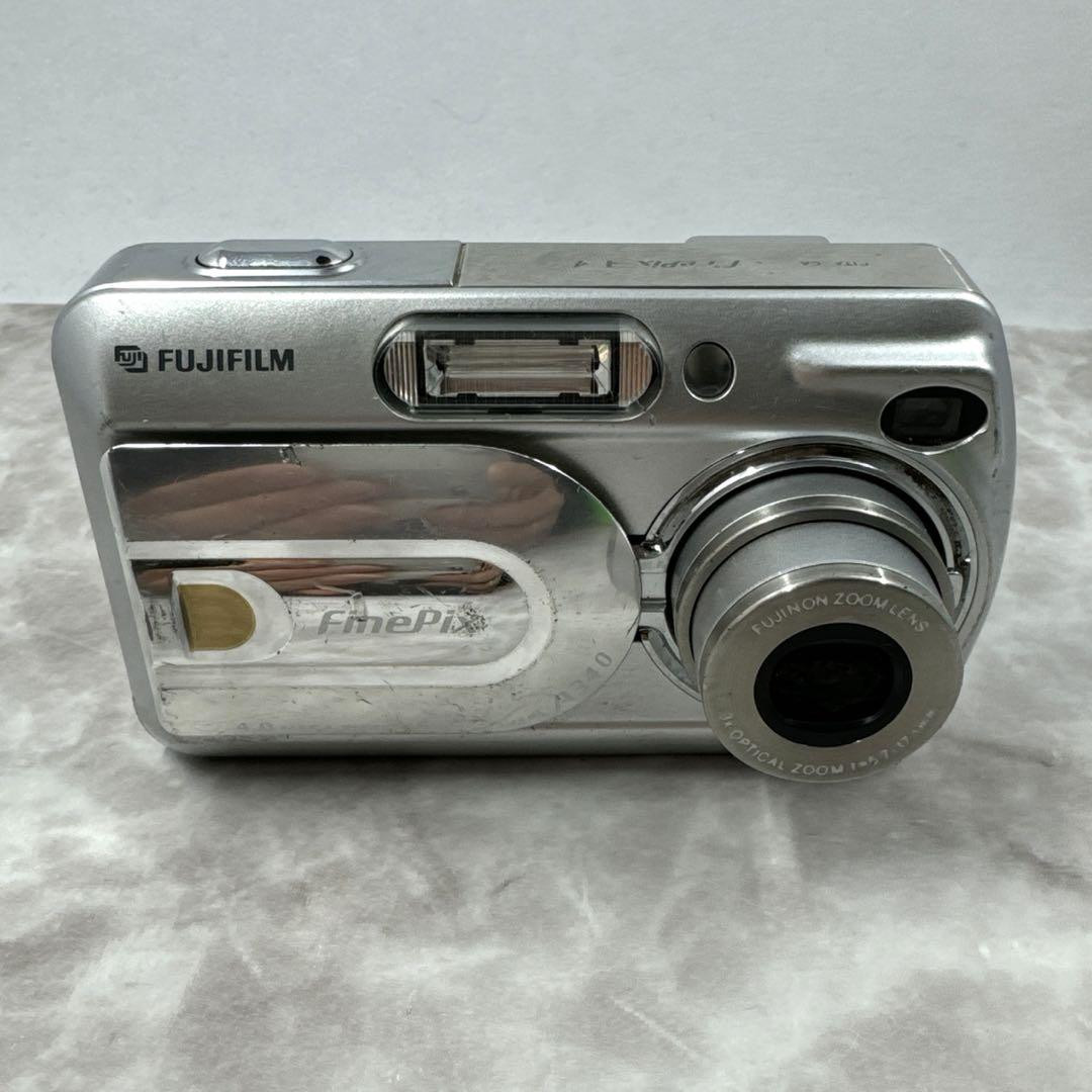 【美品】FUJIFILM　Finepix a340 富士フイルム FinePix A340 デジタルカメラ 4MP 3倍光学ズーム
