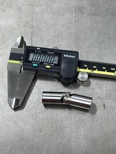 UNIVERSAL JOINT STEEL 1/4" ROUND X 3/16" SQUARE 1/2" O.D. OLD STOCK MACHINIST ?