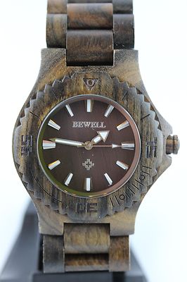 BEWELL Holzuhr 42 mm choccolate Sandelholz Armbanduhr Geschenk A-Ware Armbanduhr