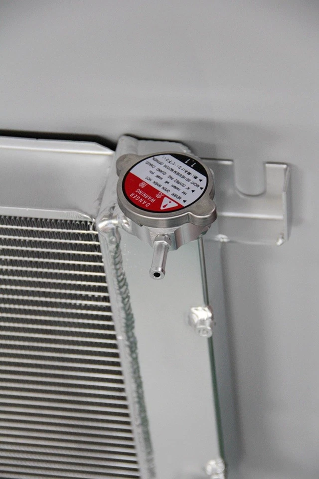 Radiador y cubierta de 3 filas para Dodge Ram 2500 3500 1994-2002 5,9 L diésel Cummins L6 Foto 4 de 4