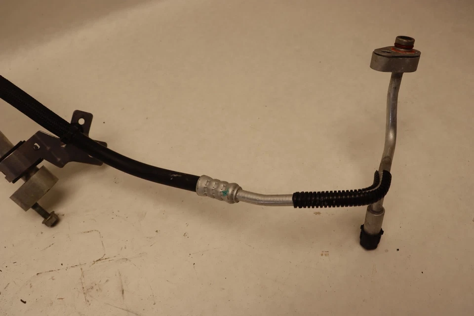 Ford Flex 2013-2019 3,5 L turbo aire acondicionado manguera de succión OEM Foto 2 de 4