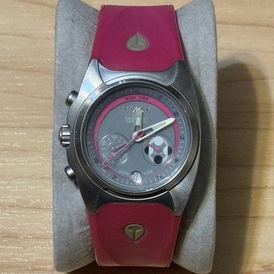 Nixon The Small Channel T 