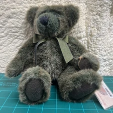 Vintage Limited Edition Collection Russ Green Bear Certificate of Authenticity