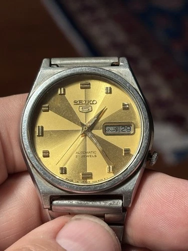 Vintage Seiko 5 Automatic 21 Jewels Gold Dial Stainless Steel Men's Watch