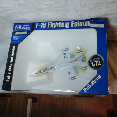 Air Command F-16 Fighting Falcon USAF Thunderbirds 1:72 Diecast