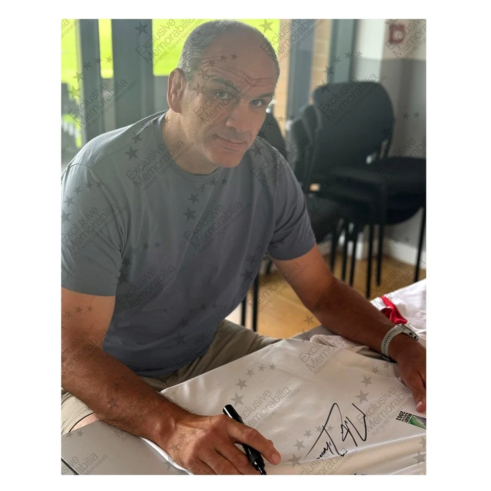 Camiseta de rugby firmada por Martin Johnson Champions '03 Inglaterra. Marco superior Foto 2 de 4