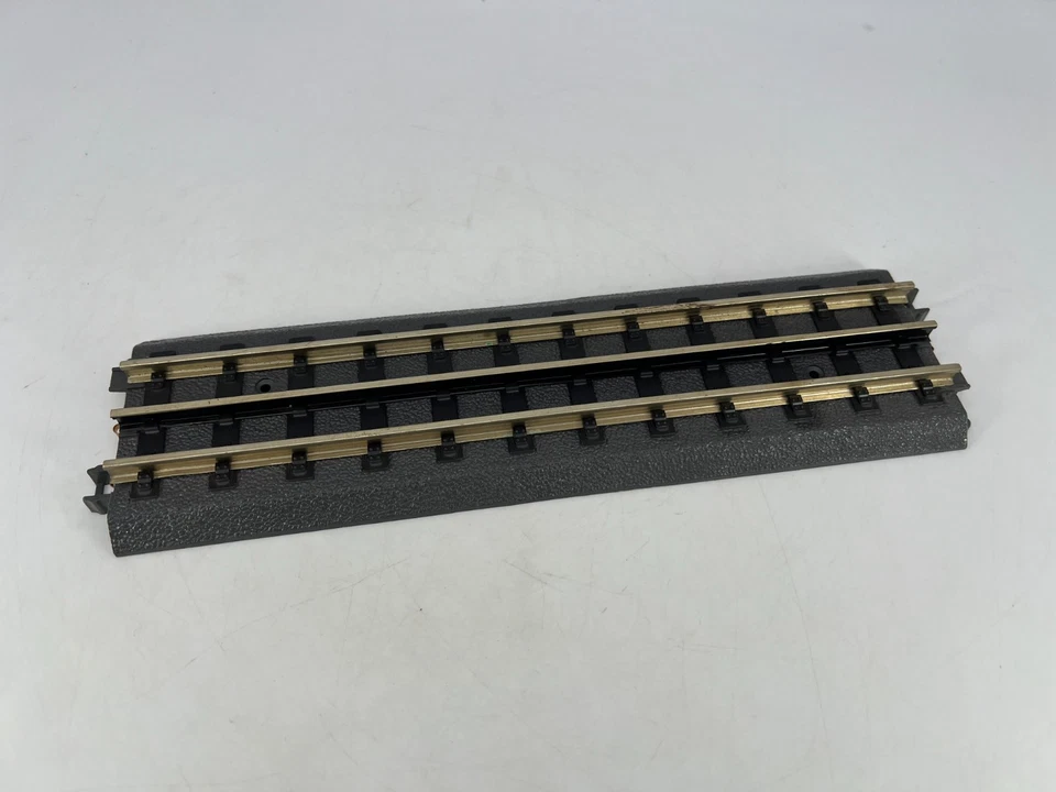 MTH O Gauge Straight Track Good Condition - Image 2 of 4