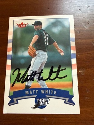 Matt White Signed  2002 Fleer Autograph 