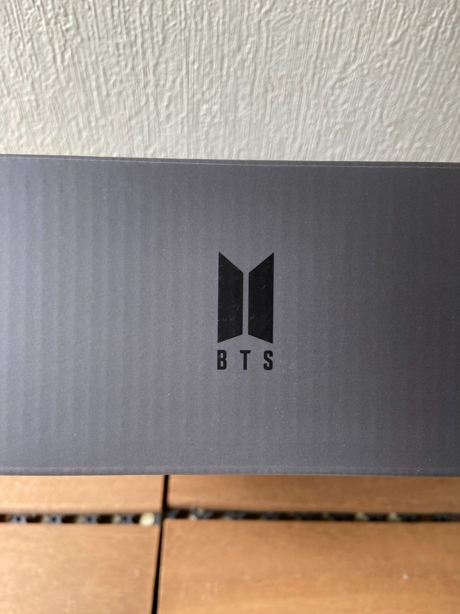 SUGA D-DAY BOX MERCH BOX #15 FULL SET ONLY FOR ARMY SUGA D-DAY BOX MERCH BOX #15 FULL SET ONLY FOR ARMY
