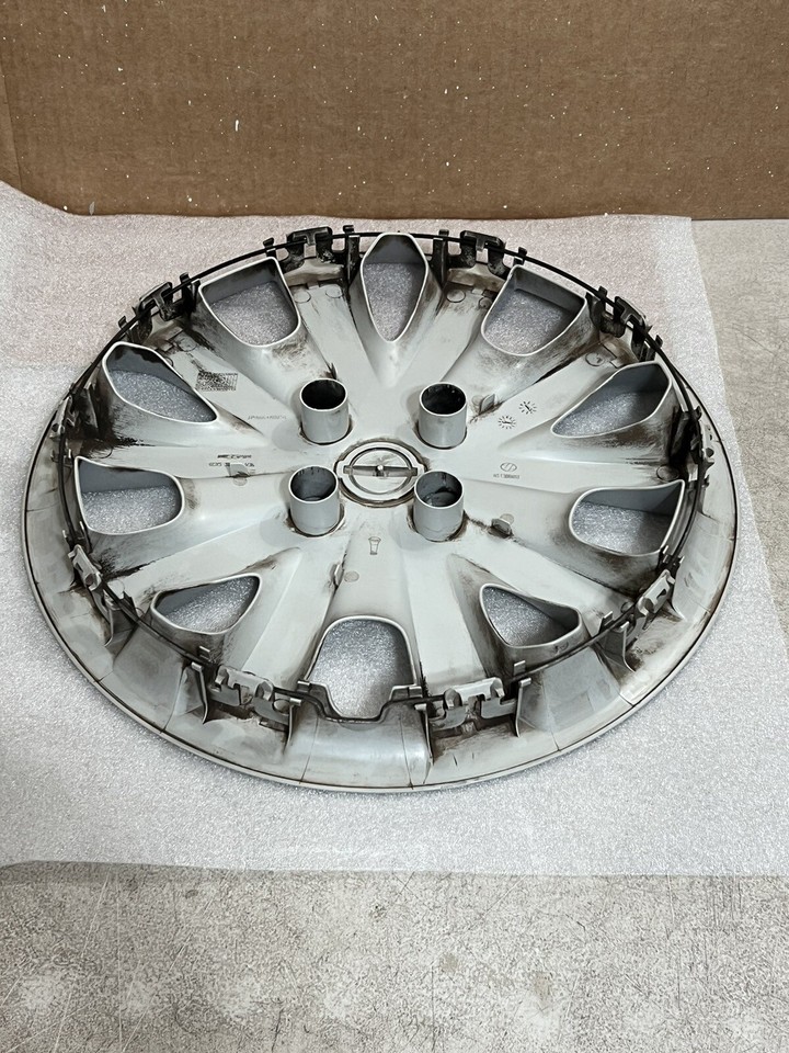 1) OEM 20122019 GENUINE Nissan Versa Hubcap 403153BA0B LW36 , 53087