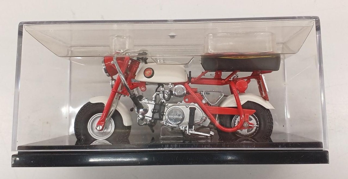 EBBRO 1/10 MONKEY Z50M WELLY モンキー　ゴリラ EBBRO 1/10 Scale Honda MONKEY Z50M Red Color w/Original Box | eBay