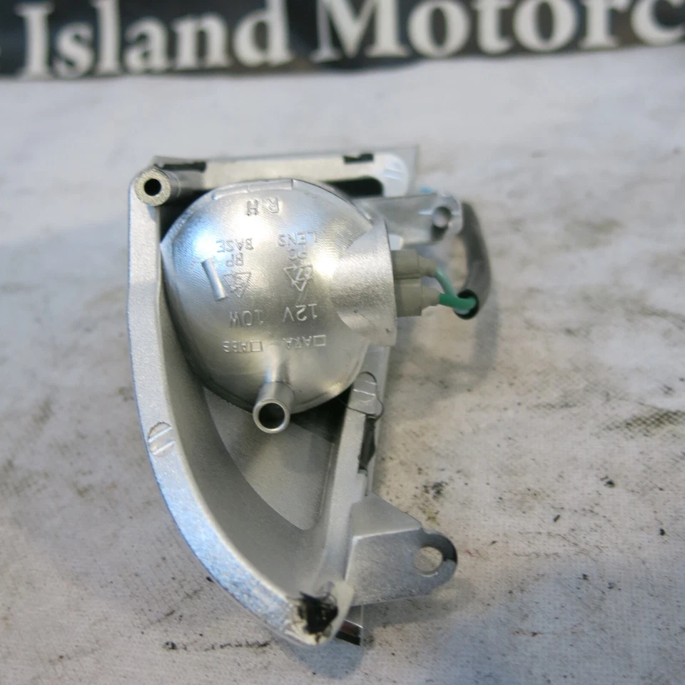 SYM Mio 50 Front Right indicator - Image 4 of 4